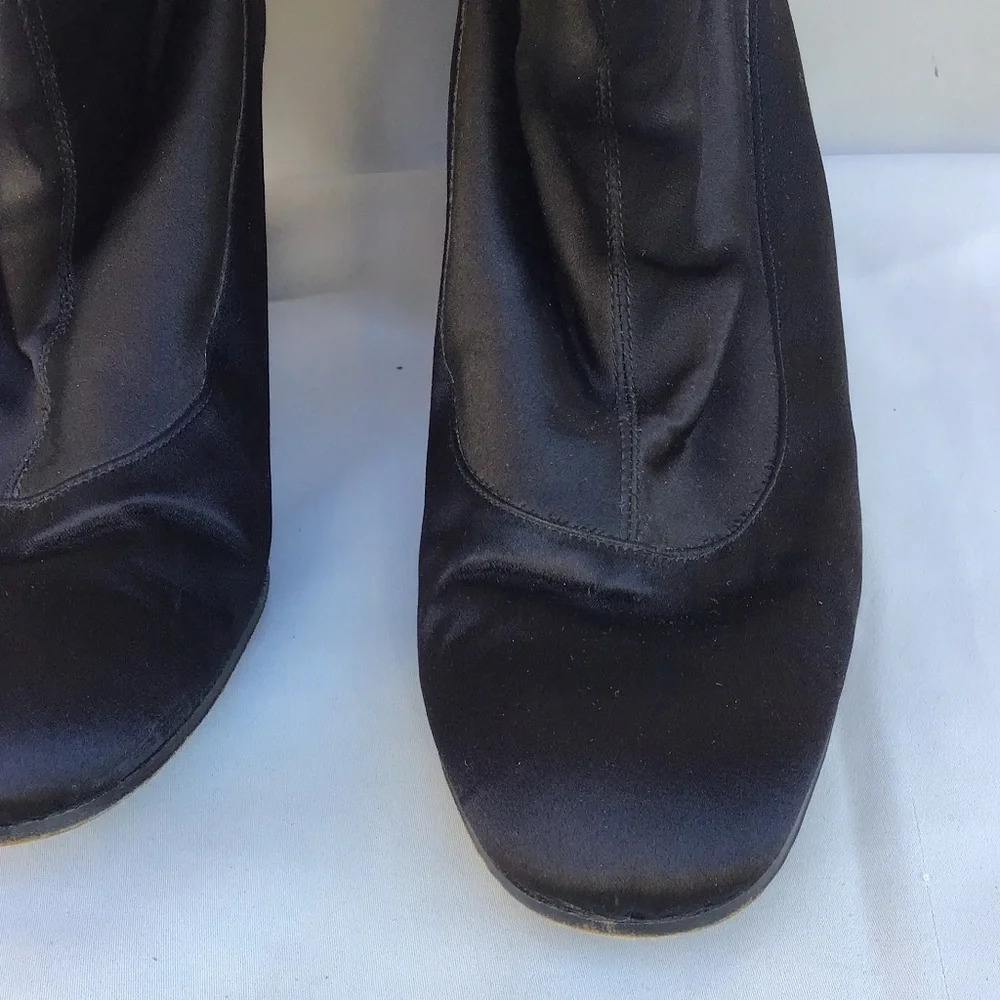 Halston Women’s Black Knee High Chunky Heel Boots Size 9M - Picture 4 of 14